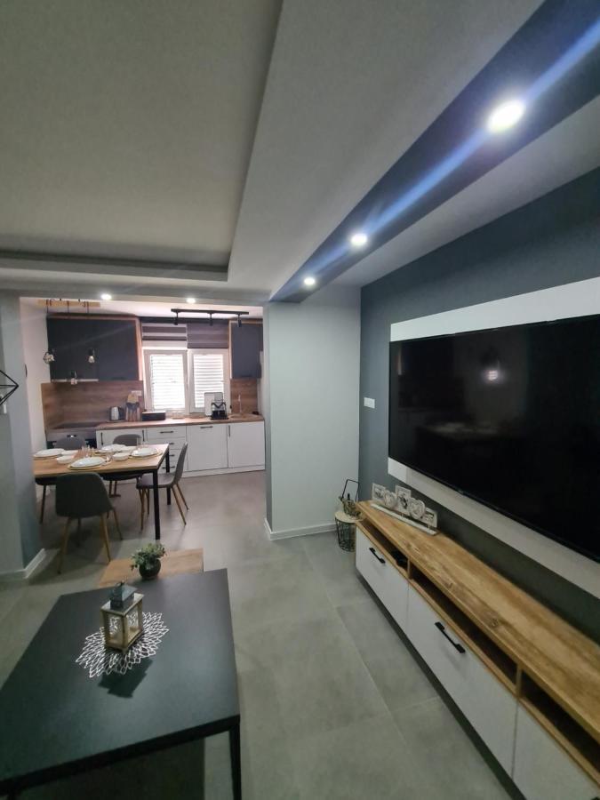 Apartment Nikcevic Tivat Bagian luar foto