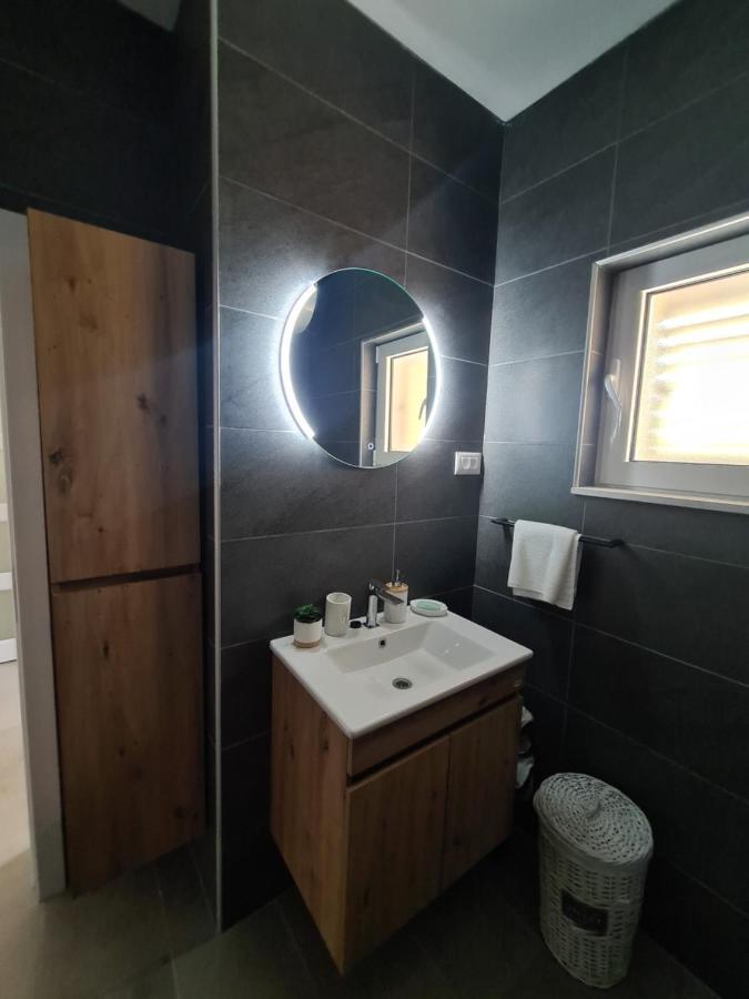 Apartment Nikcevic Tivat Bagian luar foto